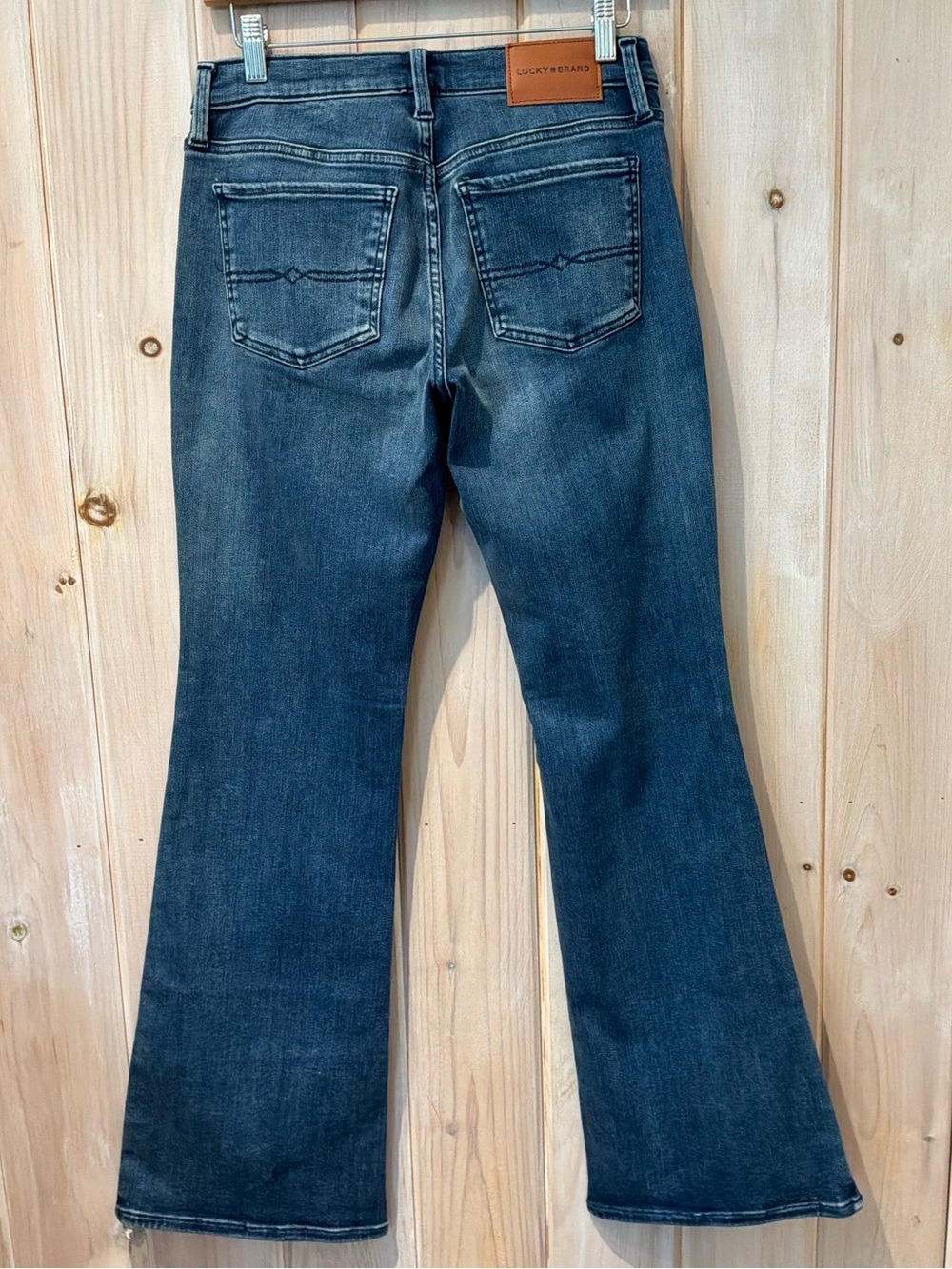 Lucky Brand Sweet Mid rise Flare NWT - Picture 4 of 7